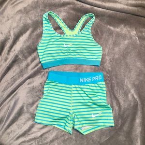 Nike Pro Set